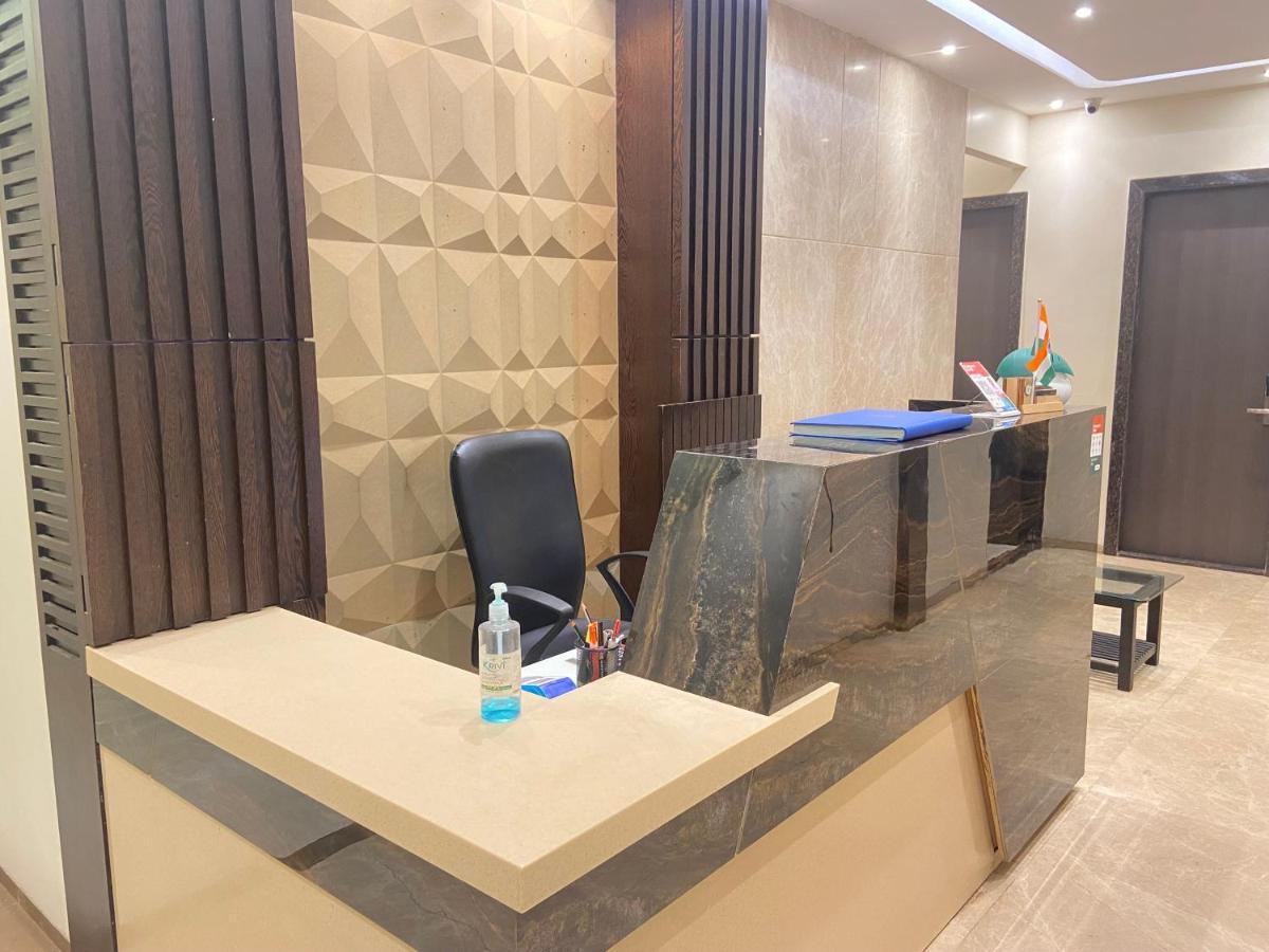 Hotel Oyster Suite Andheri West Mumbai Eksteriør bilde